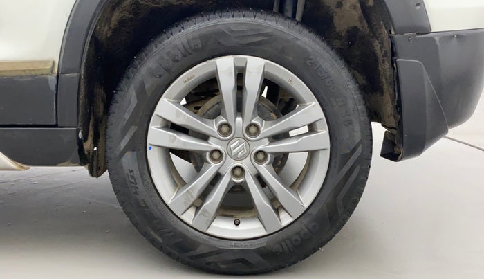 2016 Maruti Vitara Brezza ZDI, Diesel, Manual, 49,918 km, Left Rear Wheel