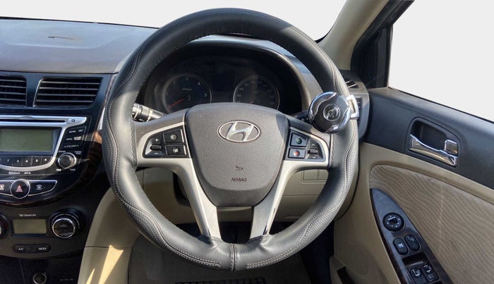 2013 Hyundai Verna FLUIDIC 1.6 CRDI EX, Diesel, Manual, 97,406 km, Steering Wheel Close Up