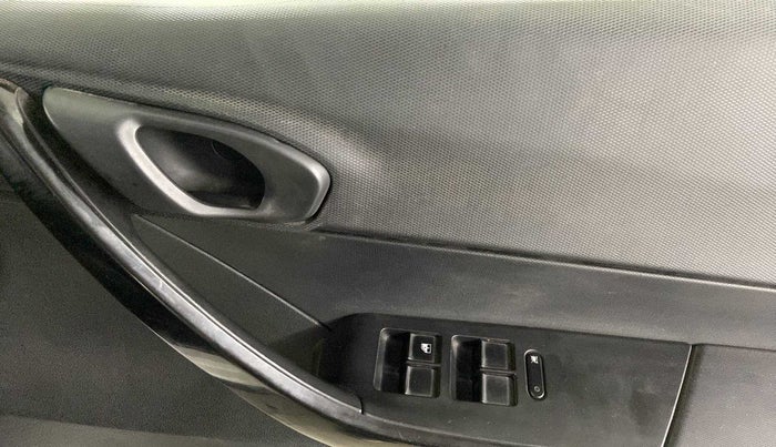 2018 Tata TIAGO NRG PETROL, Petrol, Manual, 62,322 km, Driver Side Door Panels Control