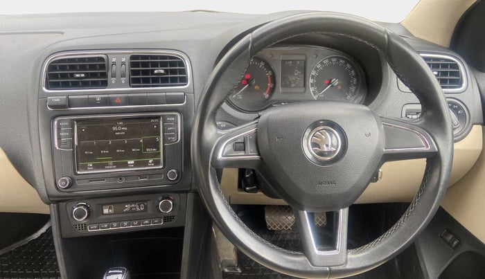 2018 Skoda Rapid STYLE 1.6 MPI AT, Petrol, Automatic, 75,922 km, Steering Wheel Close Up