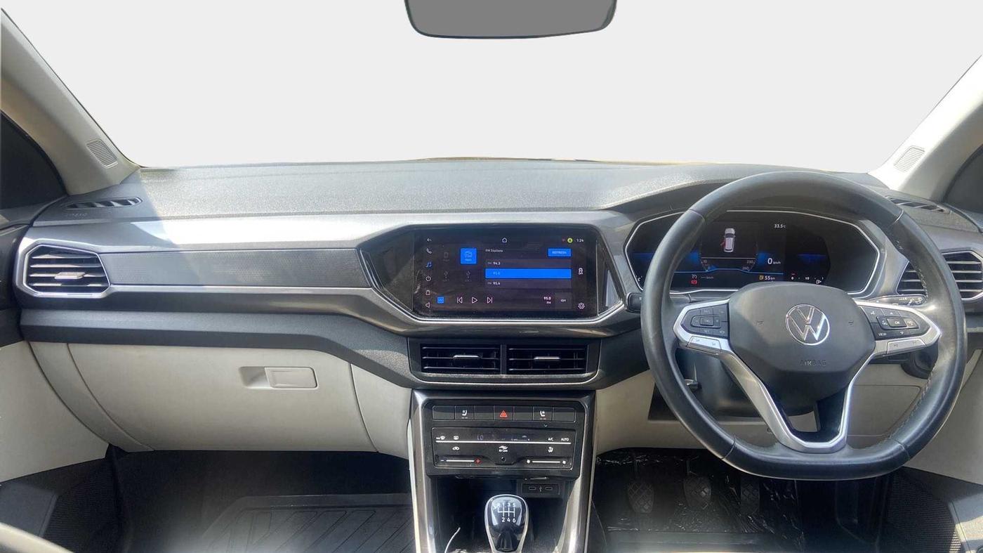 2022 Volkswagen TAIGUN TOPLINE 1.0 TSI MT, Petrol, Manual, 29,068 km, Dashboard
