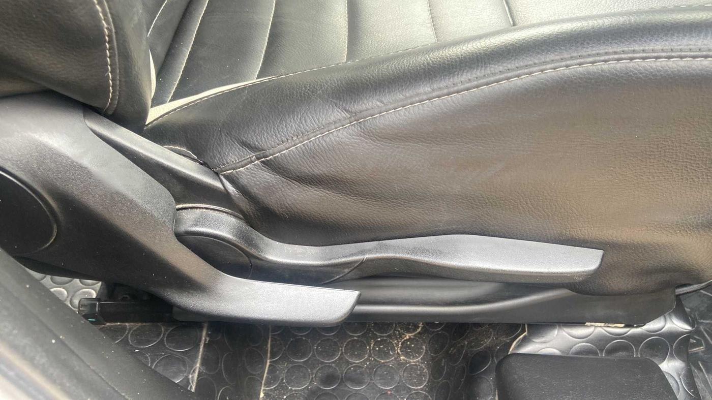 2018 Maruti Swift ZXI AMT, Petrol, Automatic, 61,414 km, Driver Side Adjustment Panel