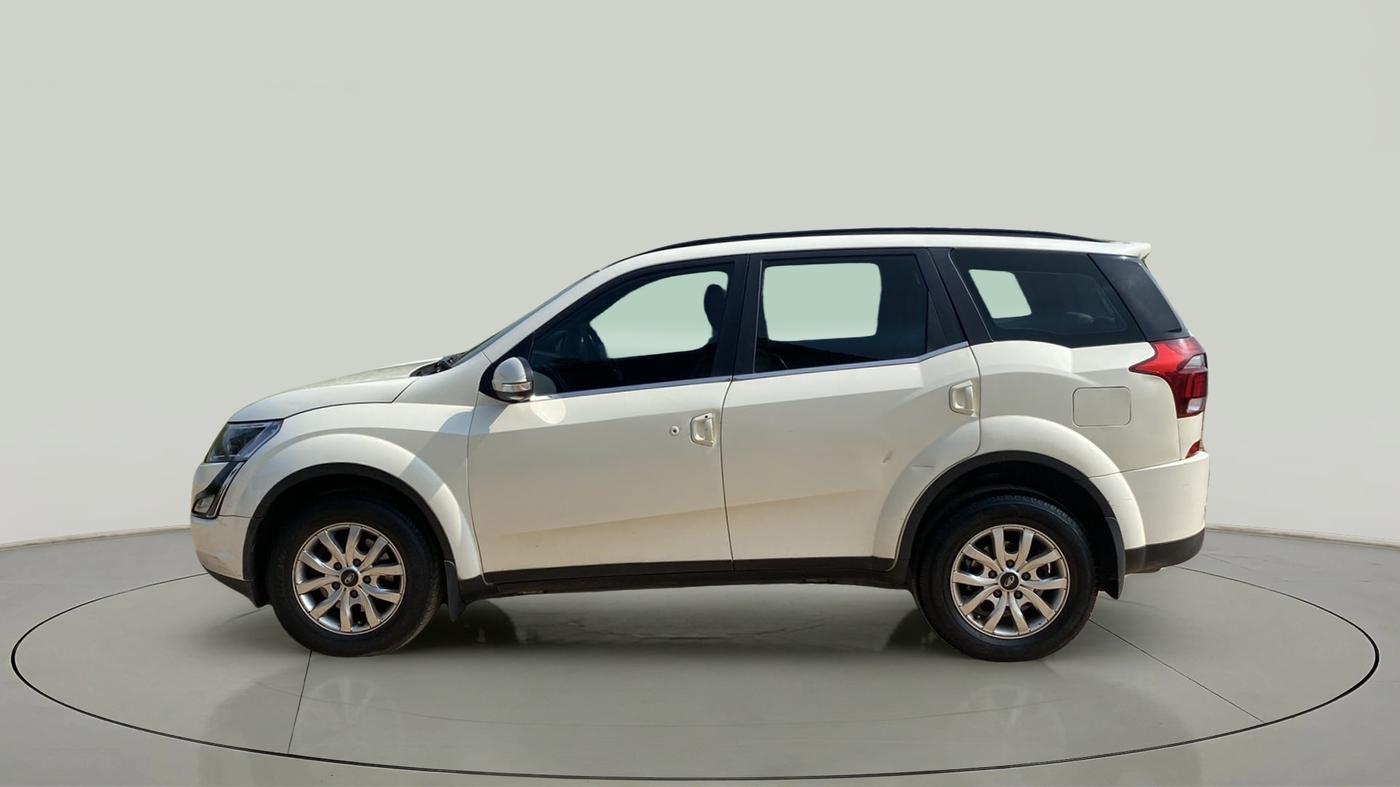 2019 Mahindra XUV500 W7, Diesel, Manual, 48,277 km, Left Side