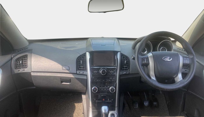 2019 Mahindra XUV500 W7, Diesel, Manual, 48,277 km, Dashboard