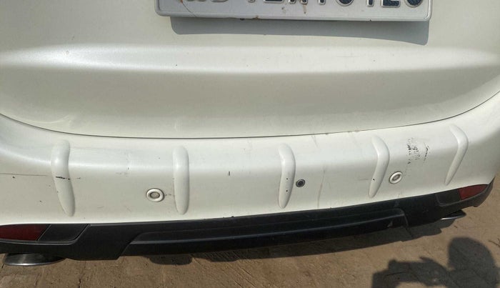 2019 Mahindra XUV500 W7, Diesel, Manual, 48,277 km, Dicky (Boot door) - Slightly dented
