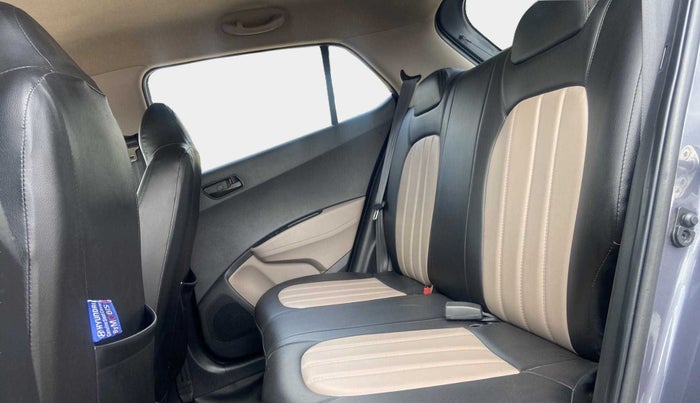 2019 Hyundai Grand i10 MAGNA AT 1.2 KAPPA VTVT, Petrol, Automatic, 18,569 km, Right Side Rear Door Cabin