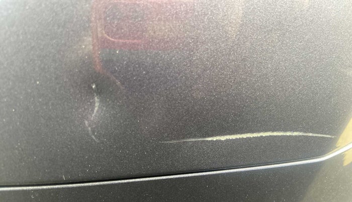 2019 Hyundai Grand i10 MAGNA AT 1.2 KAPPA VTVT, Petrol, Automatic, 18,569 km, Left fender - Slightly dented