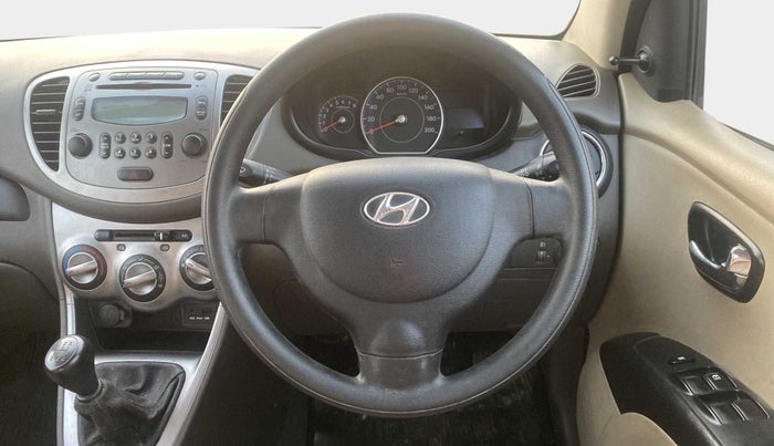 2014 Hyundai i10 SPORTZ 1.1, Petrol, Manual, 43,312 km, Steering Wheel Close Up