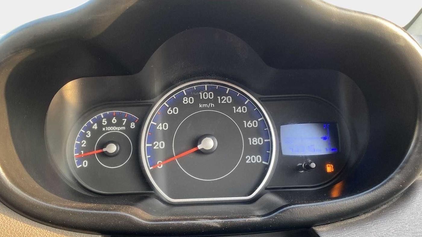 2014 Hyundai i10 SPORTZ 1.1, Petrol, Manual, 43,312 km, Odometer Image