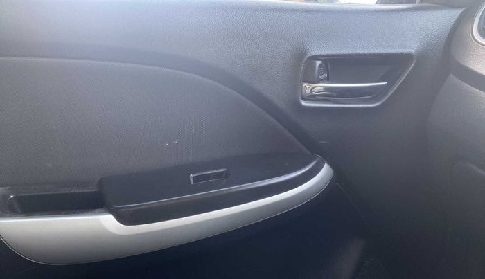 2017 Maruti Baleno DELTA DIESEL 1.3, Diesel, Manual, 93,404 km, Left front window switch / handle - Switch/handle not functional