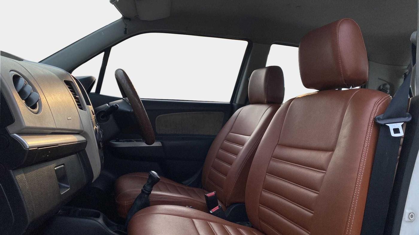 2014 Maruti Wagon R 1.0 VXI, Petrol, Manual, 87,408 km, Right Side Front Door Cabin