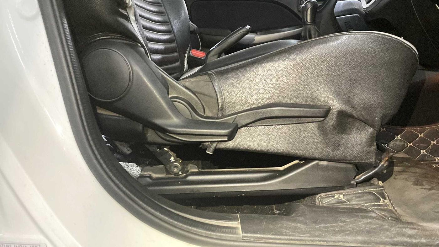 2020 Maruti Baleno ALPHA PETROL 1.2, Petrol, Manual, 80,833 km, Driver Side Adjustment Panel