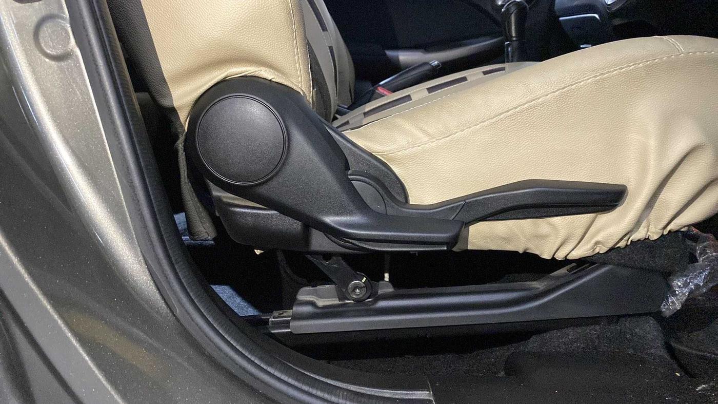 2019 Maruti Baleno ZETA PETROL 1.2, Petrol, Manual, 19,262 km, Driver Side Adjustment Panel