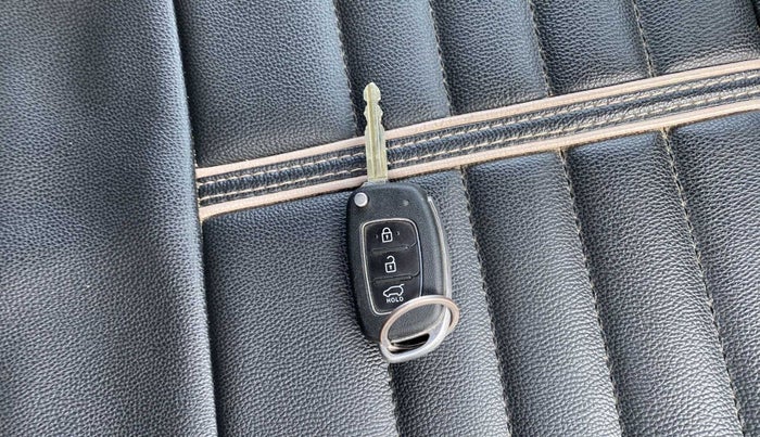 2019 Hyundai Elite i20 SPORTZ PLUS 1.2, Petrol, Manual, 47,265 km, Key Close Up