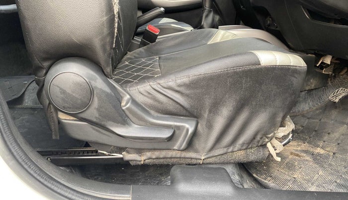 2020 Maruti Baleno DELTA PETROL 1.2, Petrol, Manual, 35,511 km, Driver Side Adjustment Panel