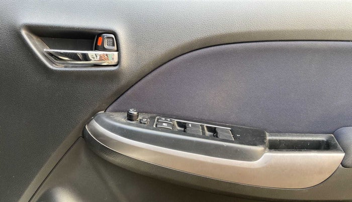 2020 Maruti Baleno DELTA PETROL 1.2, Petrol, Manual, 35,511 km, Driver Side Door Panels Control