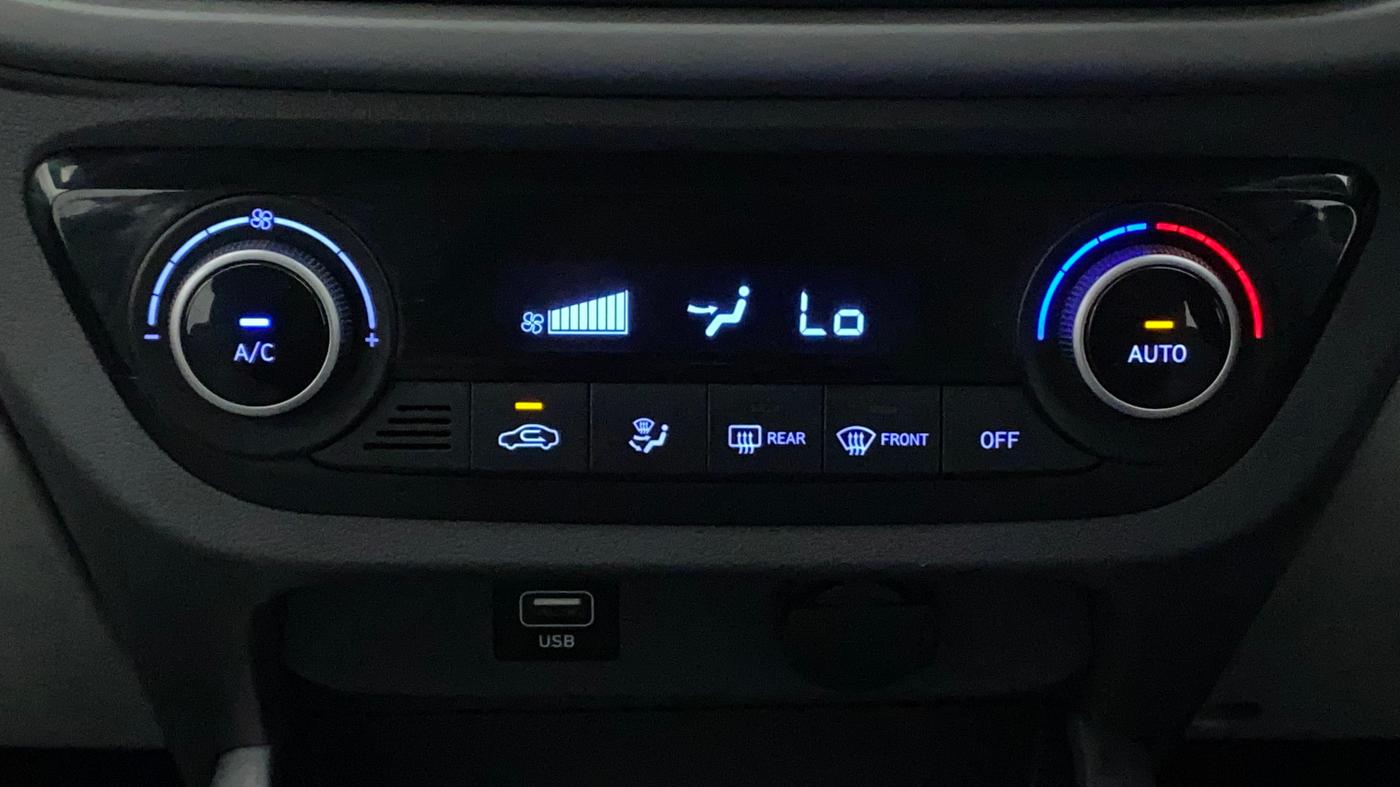 2022 Hyundai GRAND I10 NIOS SPORTZ U2 AMT 1.2 CRDI, Diesel, Automatic, 40,373 km, Automatic Climate Control