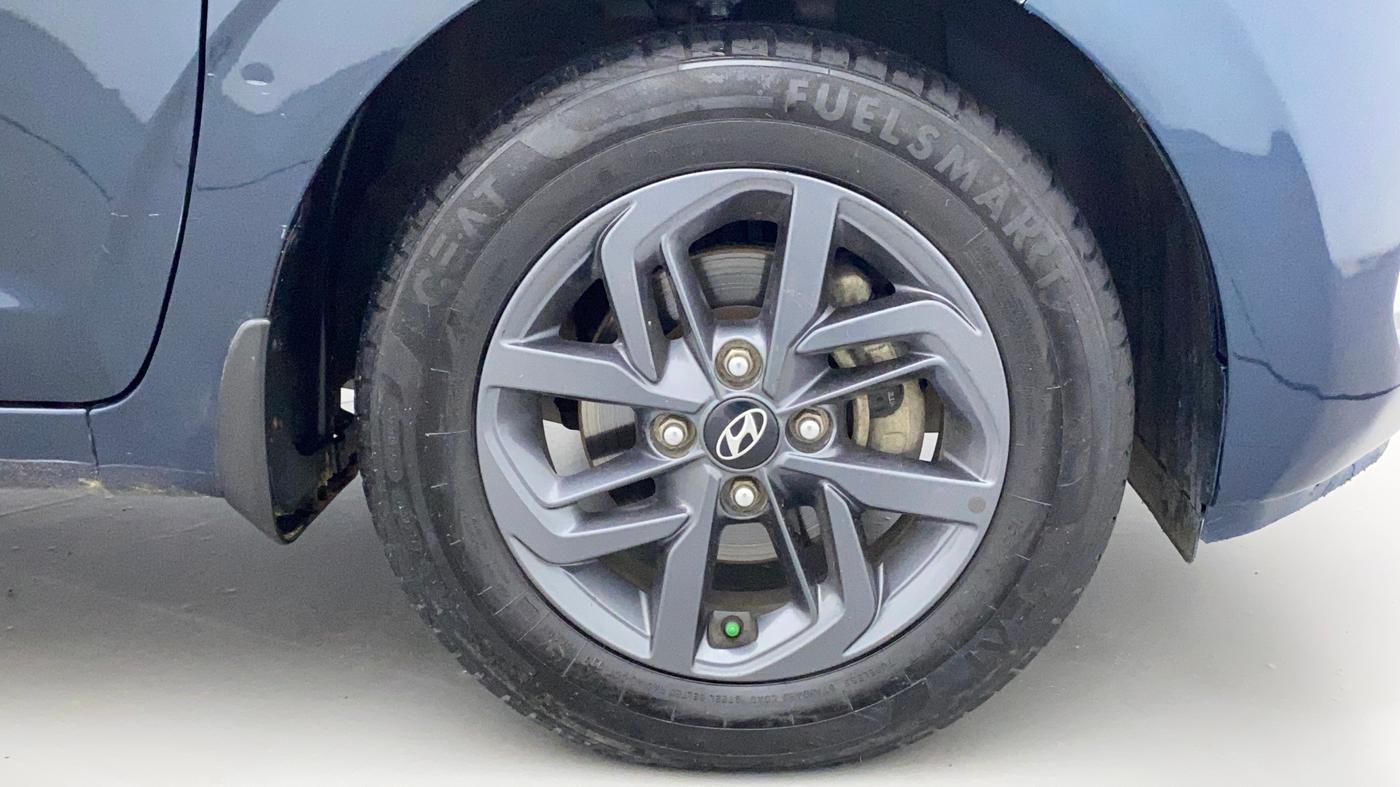 2022 Hyundai GRAND I10 NIOS SPORTZ U2 AMT 1.2 CRDI, Diesel, Automatic, 40,373 km, Right Front Wheel