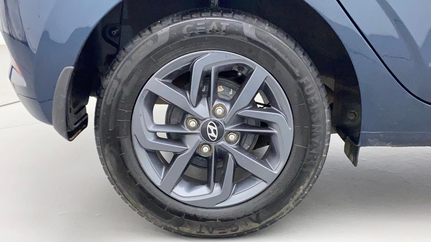 2022 Hyundai GRAND I10 NIOS SPORTZ U2 AMT 1.2 CRDI, Diesel, Automatic, 40,373 km, Right Rear Wheel