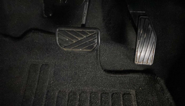 2020 Maruti S PRESSO VXI PLUS AMT, Petrol, Automatic, 21,900 km, Pedals