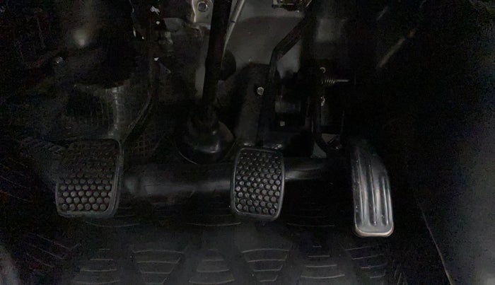 2018 Maruti Eeco 5 STR WITH A/C+HTR, Petrol, Manual, 18,114 km, Pedals