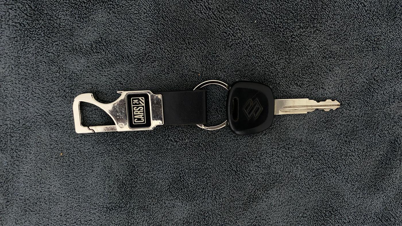 2018 Maruti Eeco 5 STR WITH A/C+HTR, Petrol, Manual, 18,114 km, Key Close Up