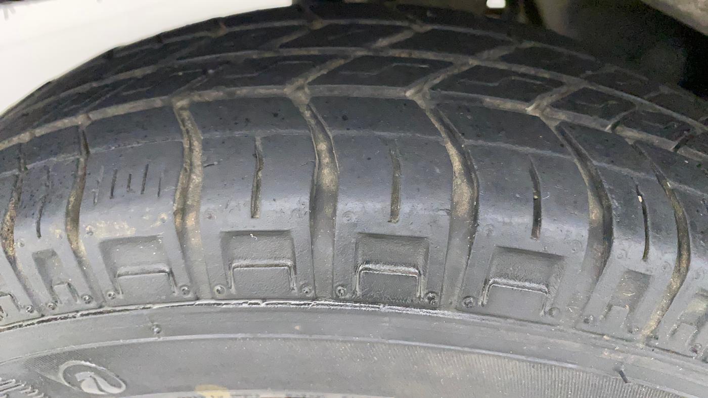2018 Maruti Eeco 5 STR WITH A/C+HTR, Petrol, Manual, 18,114 km, Right Rear Tyre Tread