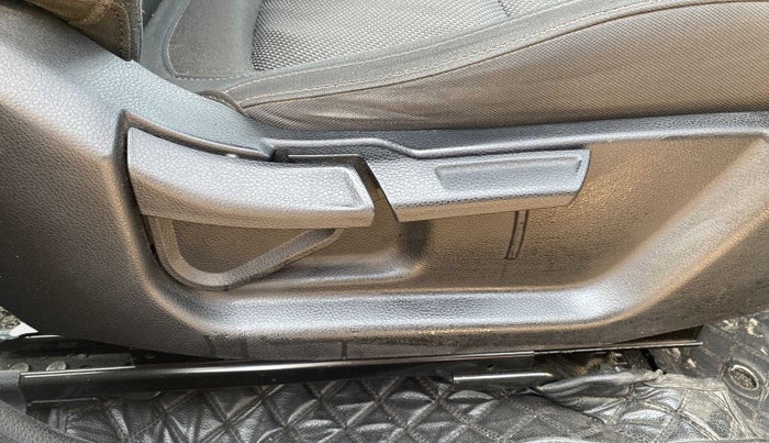 2020 KIA SELTOS HTK PLUS 1.5, Petrol, Manual, 29,405 km, Driver Side Adjustment Panel