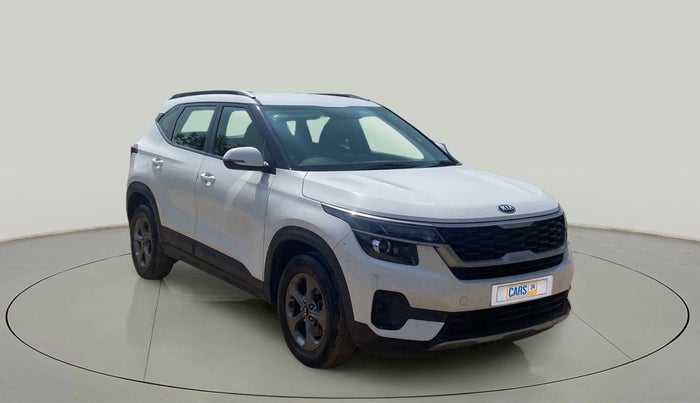 2020 KIA SELTOS HTK PLUS 1.5, Petrol, Manual, 29,405 km, Right Front Diagonal