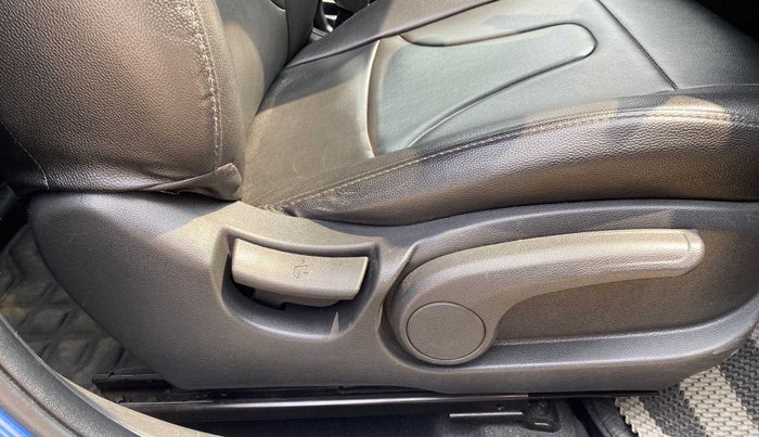 2019 Hyundai Elite i20 SPORTZ PLUS  1.2 CVT, Petrol, Automatic, 29,476 km, Driver Side Adjustment Panel
