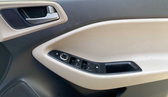 2019 Hyundai Elite i20 SPORTZ PLUS  1.2 CVT, Petrol, Automatic, 29,476 km, Driver Side Door Panels Control
