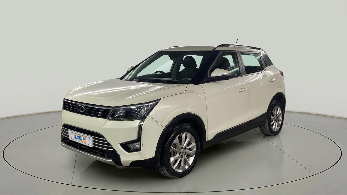 2020 Mahindra XUV300 W8 1.5 DIESEL AMT, Diesel, Automatic, 54,812 km, Left Front Diagonal