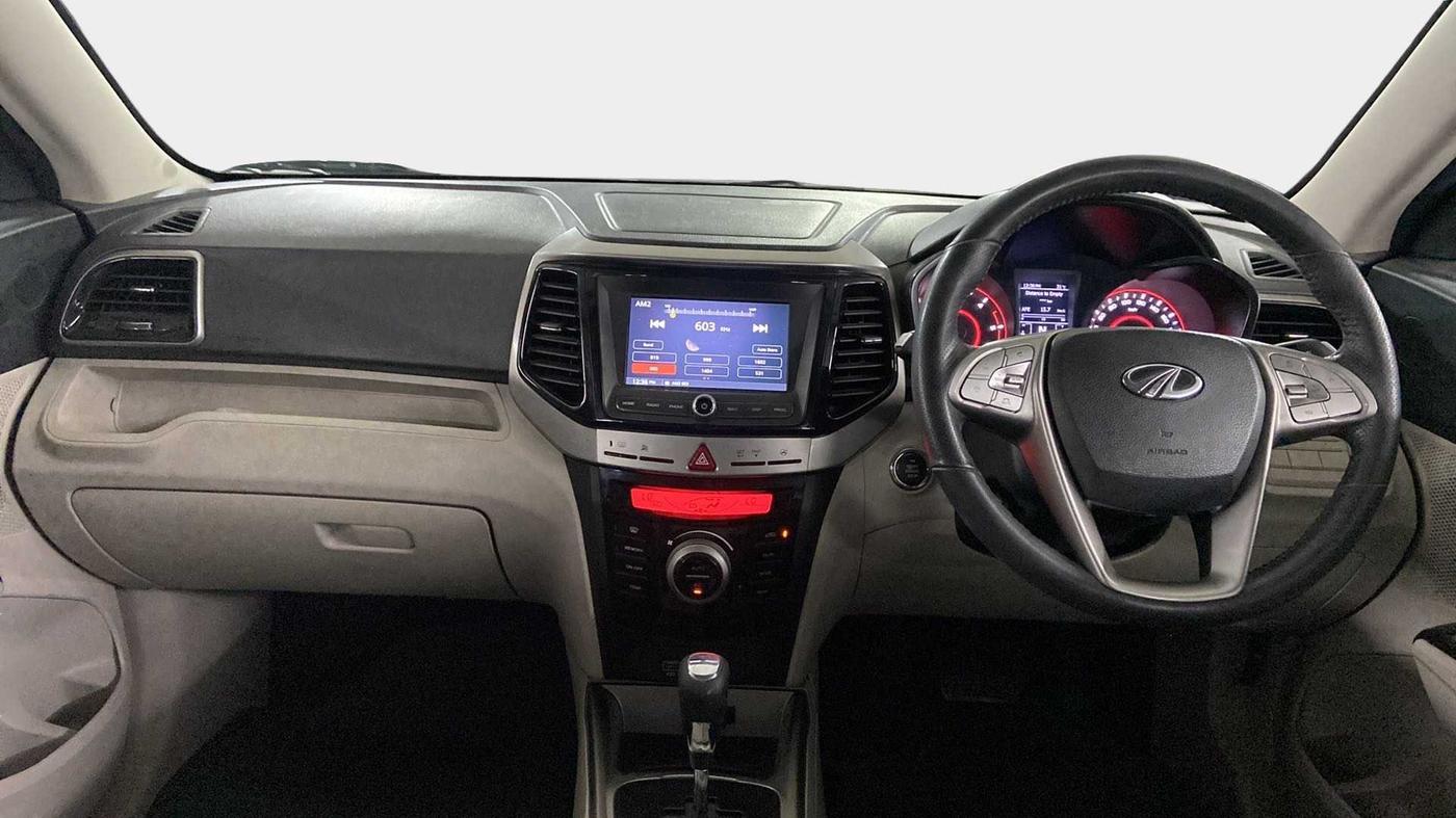 2020 Mahindra XUV300 W8 1.5 DIESEL AMT, Diesel, Automatic, 54,812 km, Dashboard