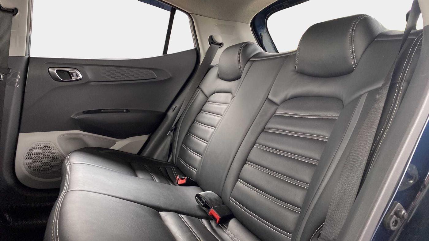 2020 Hyundai GRAND I10 NIOS SPORTZ AMT 1.2 KAPPA VTVT, Petrol, Automatic, 28,478 km, Right Side Rear Door Cabin