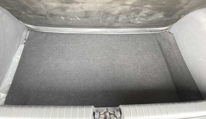 2020 Hyundai GRAND I10 NIOS SPORTZ AMT 1.2 KAPPA VTVT, Petrol, Automatic, 28,478 km, Boot Inside