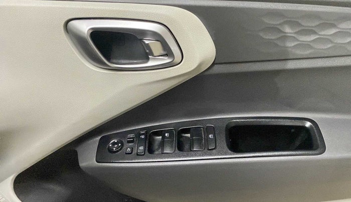 2021 Hyundai GRAND I10 NIOS SPORTZ 1.2 KAPPA VTVT CNG, CNG, Manual, 15,185 km, Driver Side Door Panels Control