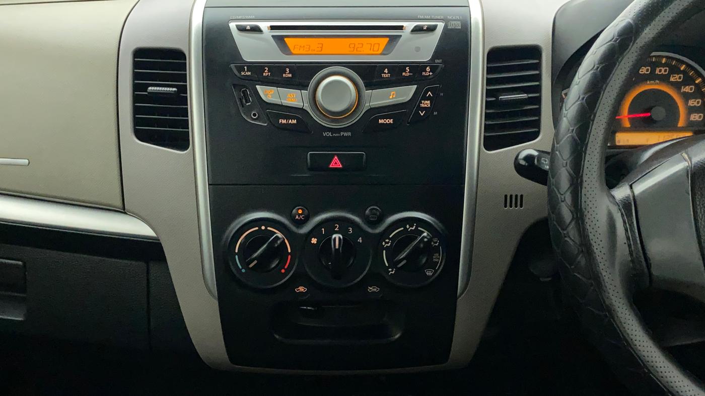 2013 Maruti Wagon R 1.0 VXI, Petrol, Manual, 1,12,582 km, Air Conditioner