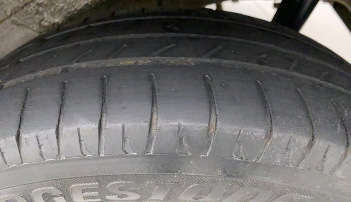 2013 Maruti Wagon R 1.0 VXI, Petrol, Manual, 1,12,582 km, Left Rear Tyre Tread