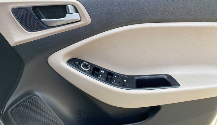 2019 Hyundai Elite i20 SPORTZ PLUS  1.2 CVT, Petrol, Automatic, 37,448 km, Driver Side Door Panels Control