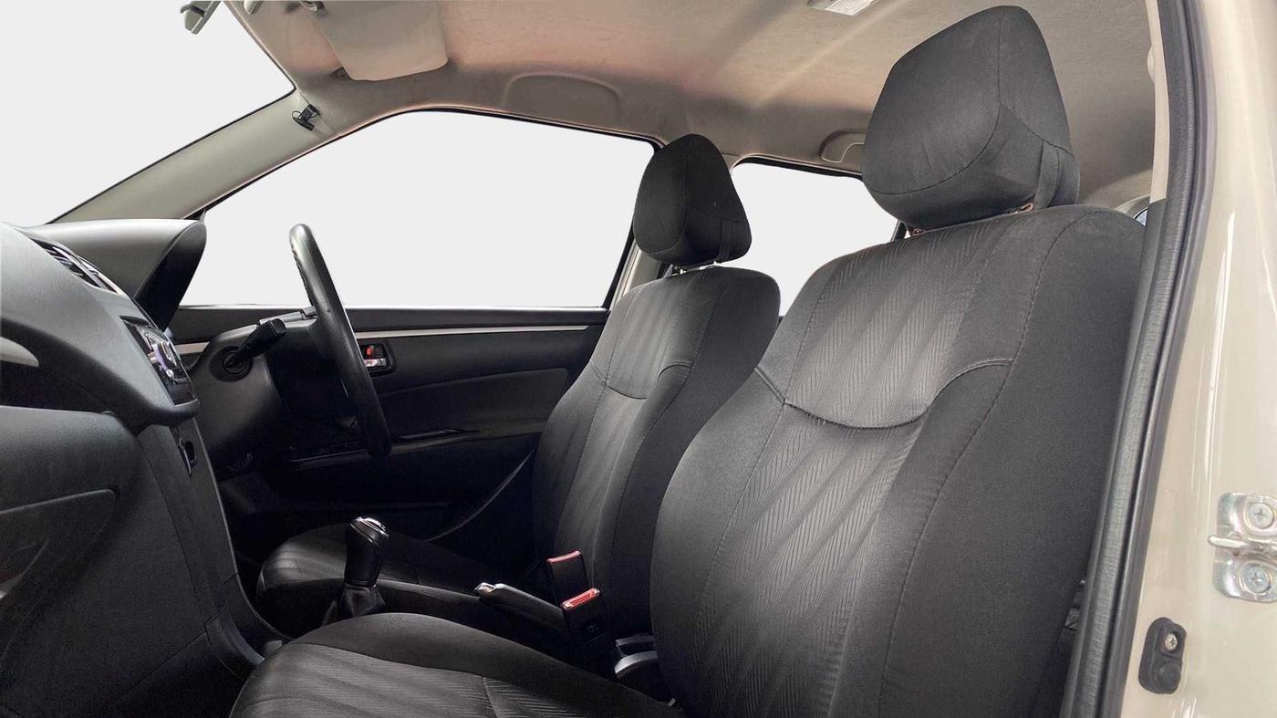 2014 Maruti Swift VXI, Petrol, Manual, 92,314 km, Right Side Front Door Cabin