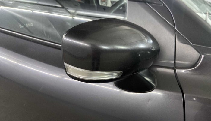 2016 Maruti Baleno DELTA CVT PETROL 1.2, Petrol, Automatic, 64,002 km, Right rear-view mirror - Mirror motor not working