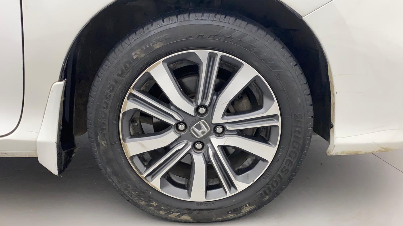 2017 Honda City 1.5L I-VTEC V MT, Petrol, Manual, 1,15,769 km, Right Front Wheel