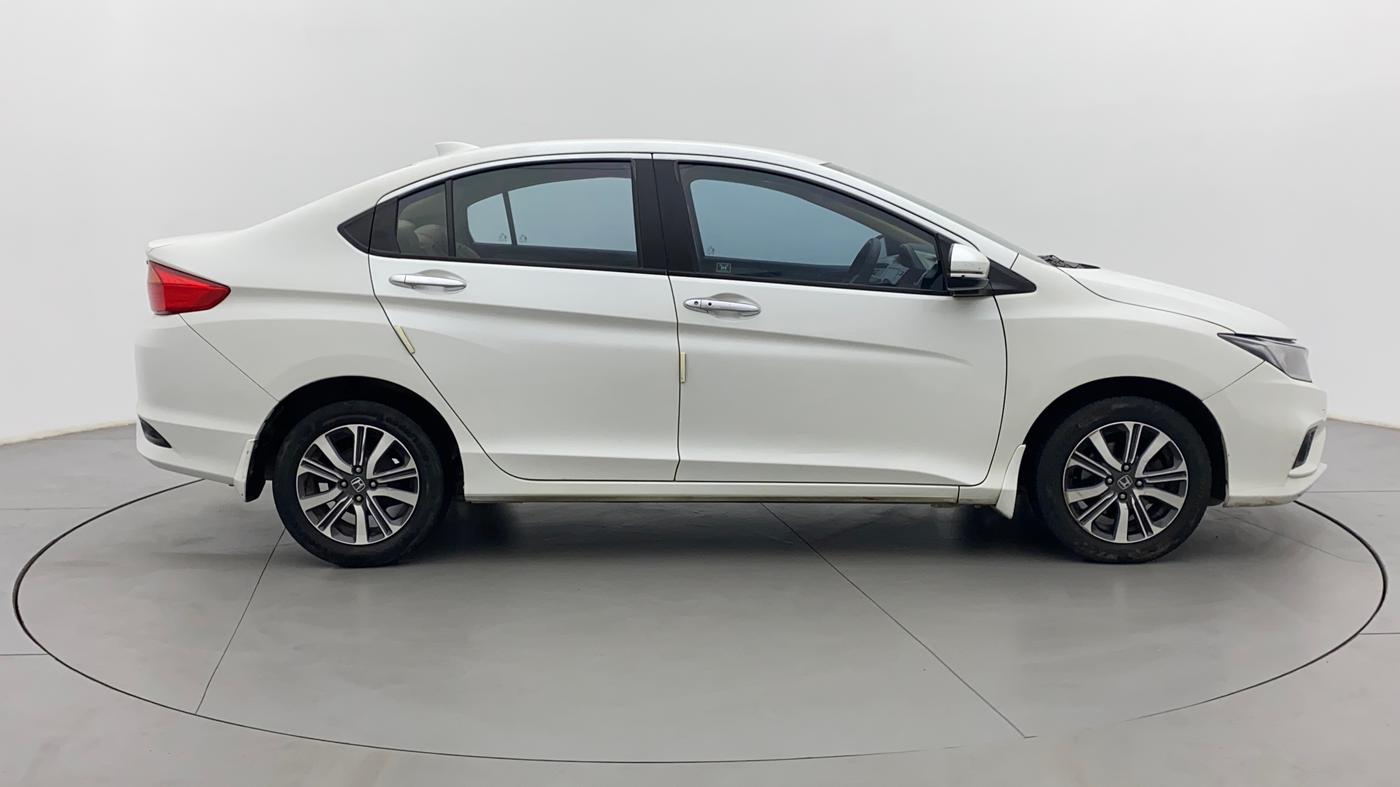 2017 Honda City 1.5L I-VTEC V MT, Petrol, Manual, 1,15,769 km, Right Side View