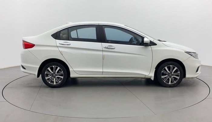 2017 Honda City 1.5L I-VTEC V MT, Petrol, Manual, 1,15,769 km, Right Side View