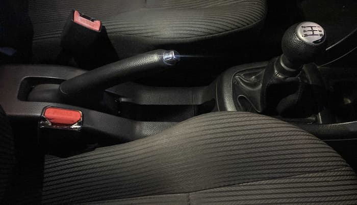 2014 Maruti Swift ZXI, Petrol, Manual, 53,922 km, Gear Lever