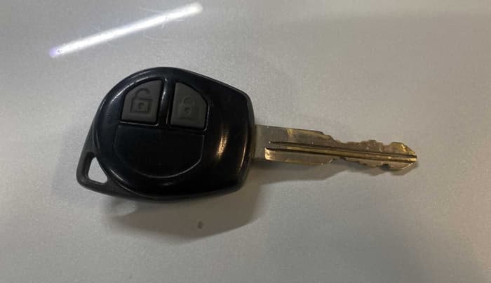 2014 Maruti Swift ZXI, Petrol, Manual, 53,922 km, Key Close Up