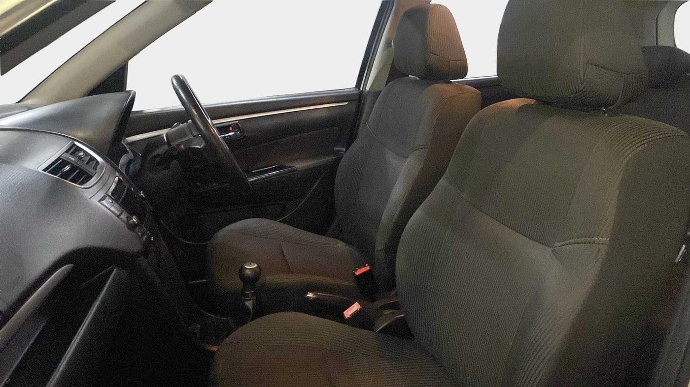 2014 Maruti Swift ZXI, Petrol, Manual, 53,922 km, Right Side Front Door Cabin