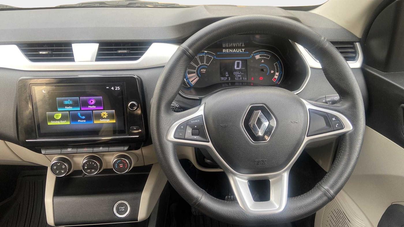 2021 Renault TRIBER RXZ, Petrol, Manual, 10,060 km, Steering Wheel Close Up