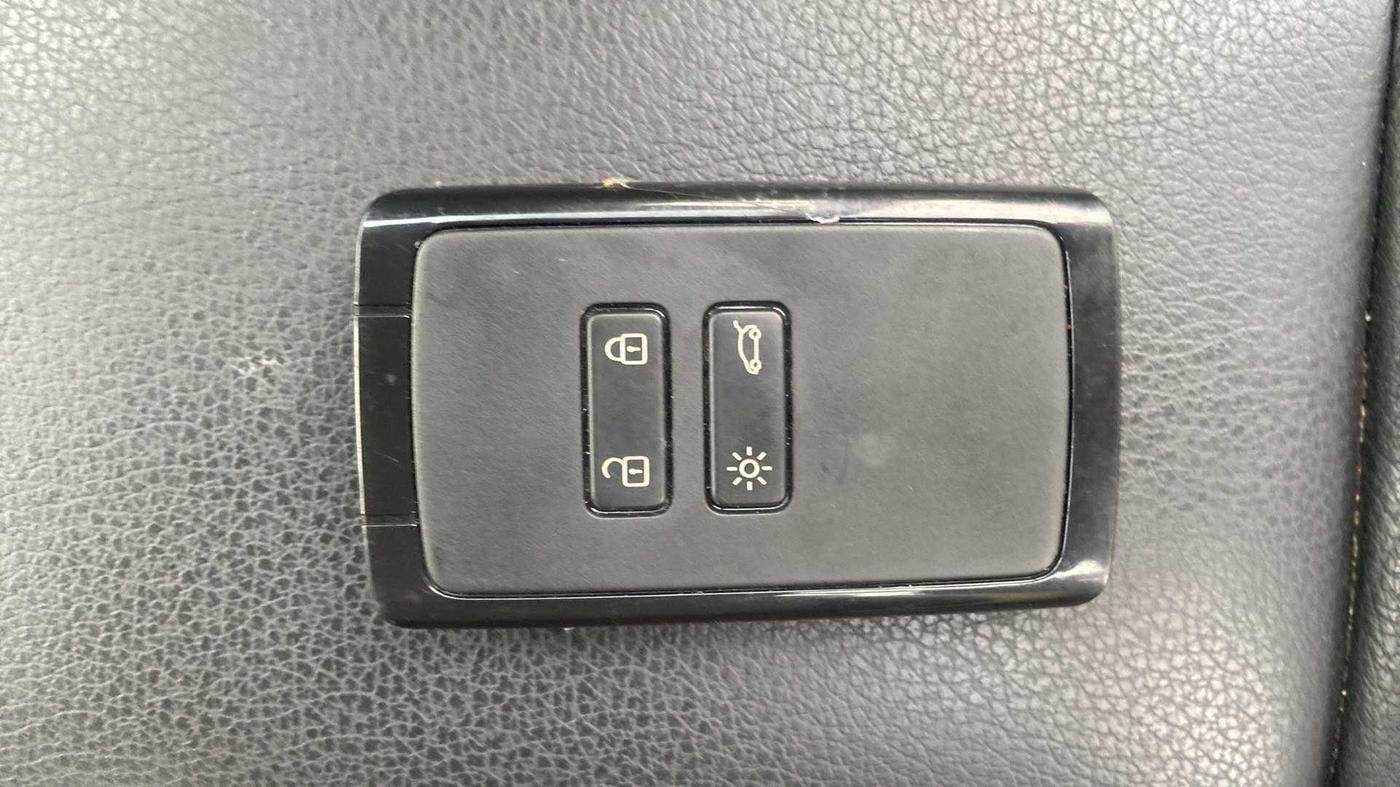 2021 Renault TRIBER RXZ, Petrol, Manual, 10,060 km, Key Close Up