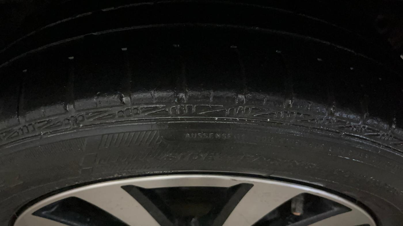 2014 Toyota Etios CROSS 1.5 V, Petrol, Manual, 66,631 km, Left Rear Tyre Tread